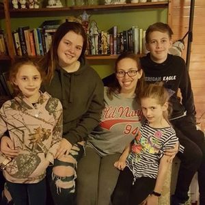 Meet your Posher, Marisue